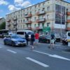 Zderzenie trzech samochodów na ul. Nysy Łużyckiej w Opolu.(Nagranie z kamerki samochodowej)