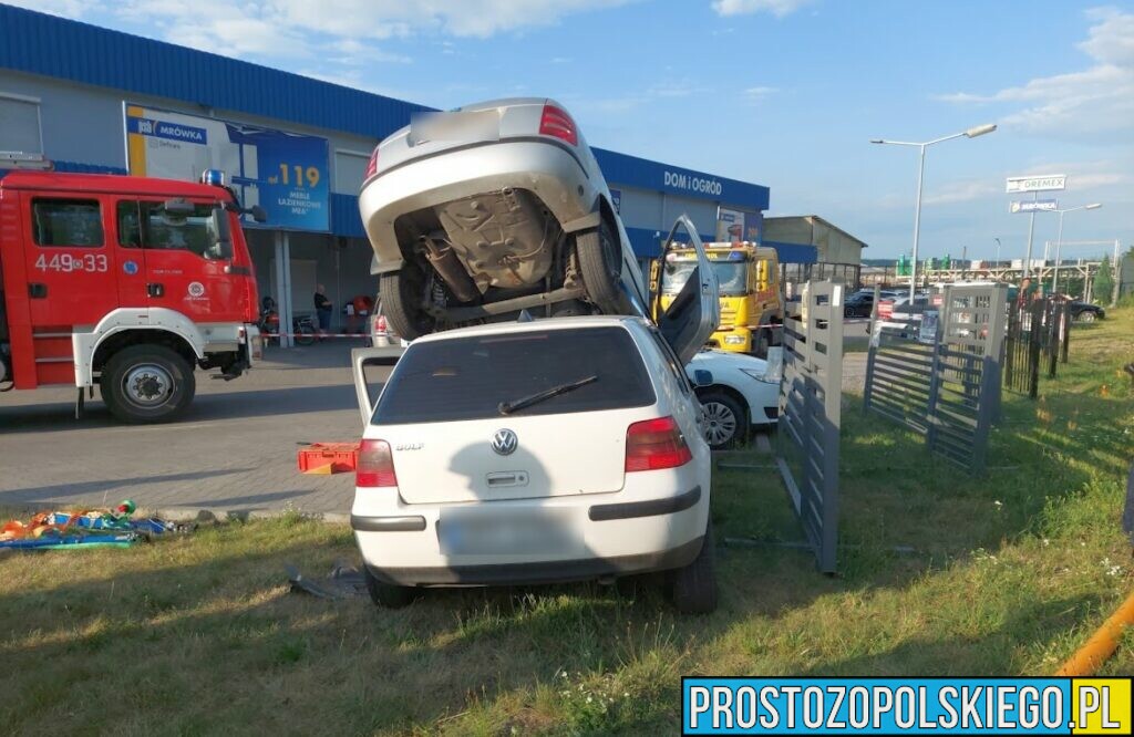 To nie Ameryka, to są Zdzieszowice koło Opola. Jedna osoba poszkodowana w niecodziennym wypadku.(Zdjęcia &Wideo)