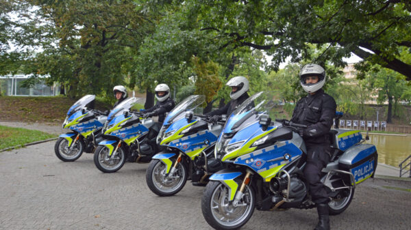 Nowe policyjne motocykle bmw w KMP w Opolu oraz komendzie powiatowej w Kędzierzynie - Koźlu policji.(Zdjęcia)