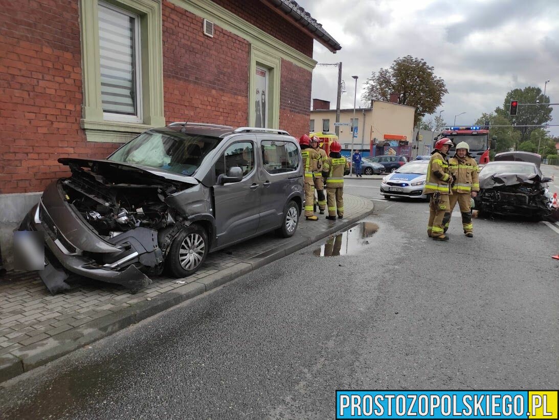 Wypadek na skrzyżowaniu ulic Mieszka I i Chrobrego w Opolu.(Zdjecia&Wideo)