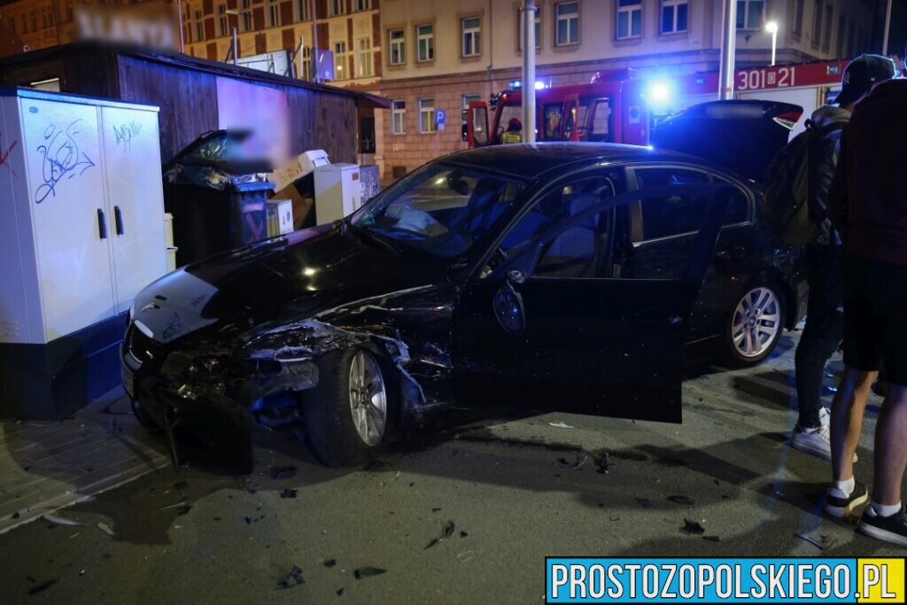 Wypadek na skrzyżowaniu w centrum Opola. Zderzenie bmw z audi.(Zdjęcia &Wideo)