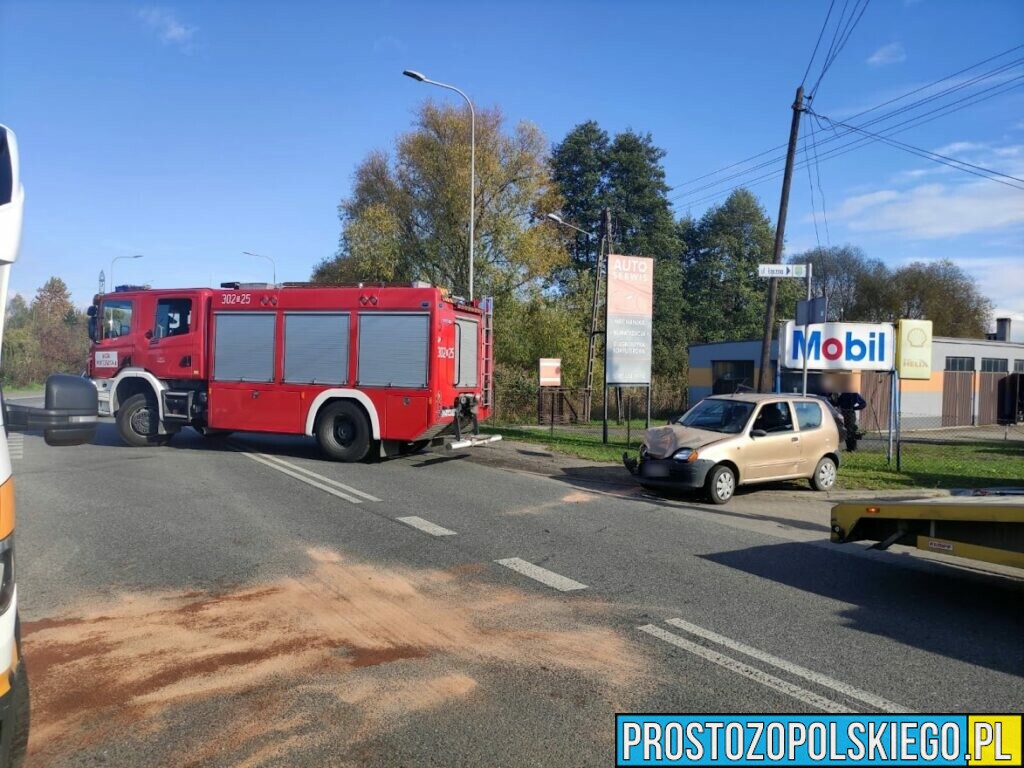 Zderzenie dwóch samochodów Opole-Chmielowice. (Zdjęcia &Wideo)