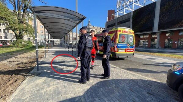 Niezabezpieczona konstrukcja przyczyną wypadku. Dwie dziewczyny w Opolu trafiły do szpitala.