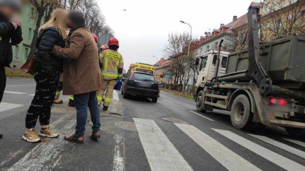 Zderzenie Lexusa i Forda na ul. Plebiscytowej w Opolu.(Zdjęcia)