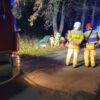 Wypadek w Ciepielowicach. Auto uderzyło w drzewo do szpitala trafiły trzy osoby.(Zdjęcia)