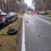 Wypadek w miejscowości Trzebiszyn. Zderzenie dwóch AUDI. Są osoby poszkodowane.