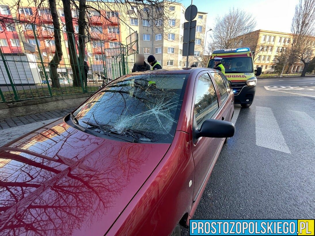 Potrącenie pieszego na oznakowany przejściu w centrum Opola.