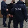 35-latek awanturował się na dworcu. Pijany mężczyzną zaproponował policjantom łapówkę .Teraz grozi mu kara do 8 lat więzienia.