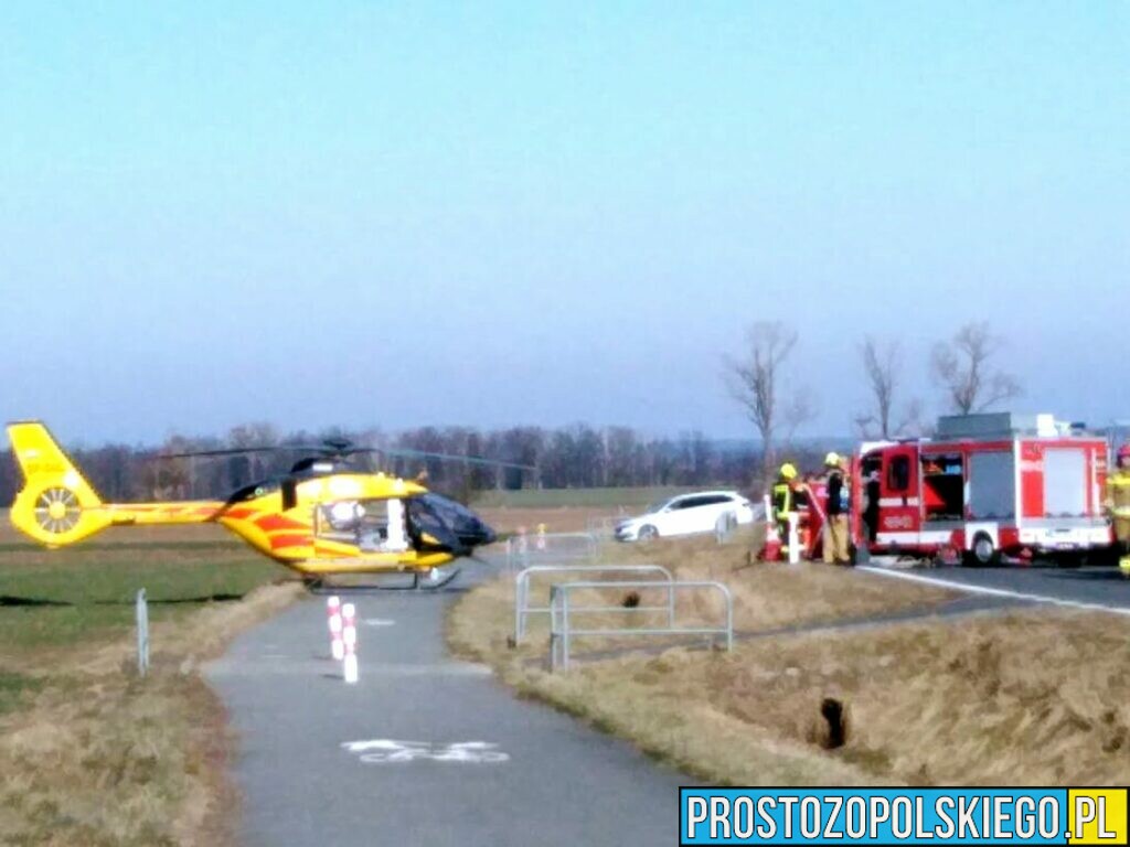 Wypadek śmiertelny na obwodnicy Białej. Zderzenie busa z osobówką. Na miejscu lądował LPR.(Wideo)