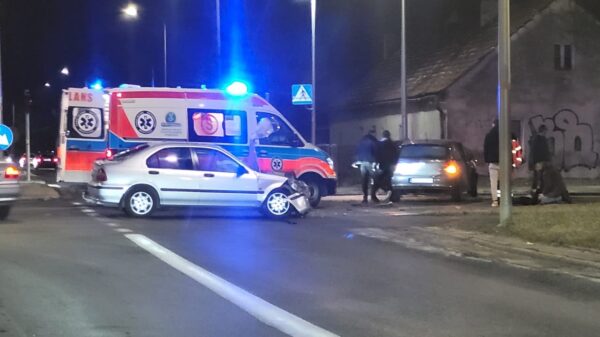 Wypadek na skrzyżowaniu ulic Ozimska 1000-lecia w Opolu.