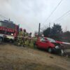 Chrząstowice samochód uderzył w ogrodzenie. Jedna osoba została poszkodowana zabrana do szpitala.(Wideo)