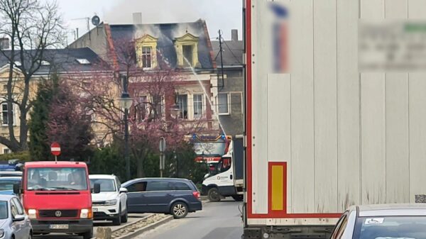 Pożar budynku wielorodzinnego w Prószkowie.