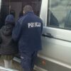 Policjanci z Brzegu i Lewina Brzeskiego zatrzymali 26-latka i 33-latek,którzy ukrywali się przed wymiarem sprawiedliwości.