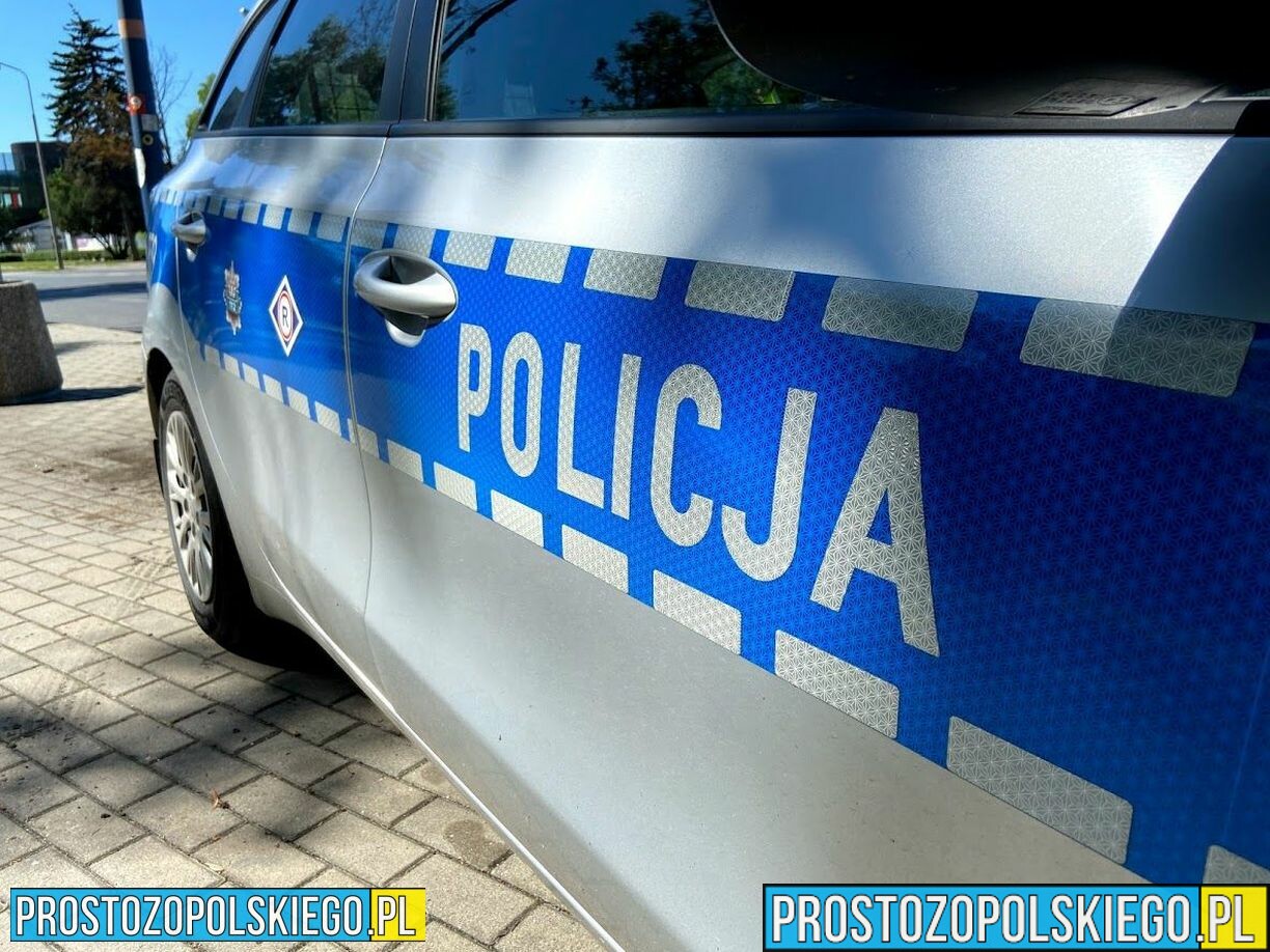 Policjant na wolnym zatrzymał pijanego kierowcę, który miał 1,5 promila i uszkodził zaparkowany samochód.