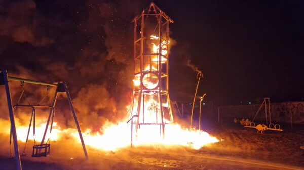 Ktoś podpalił nowy nieoddany plac zabaw przy Nysy Łużyckiej w Opolu.(Zdjęcia)