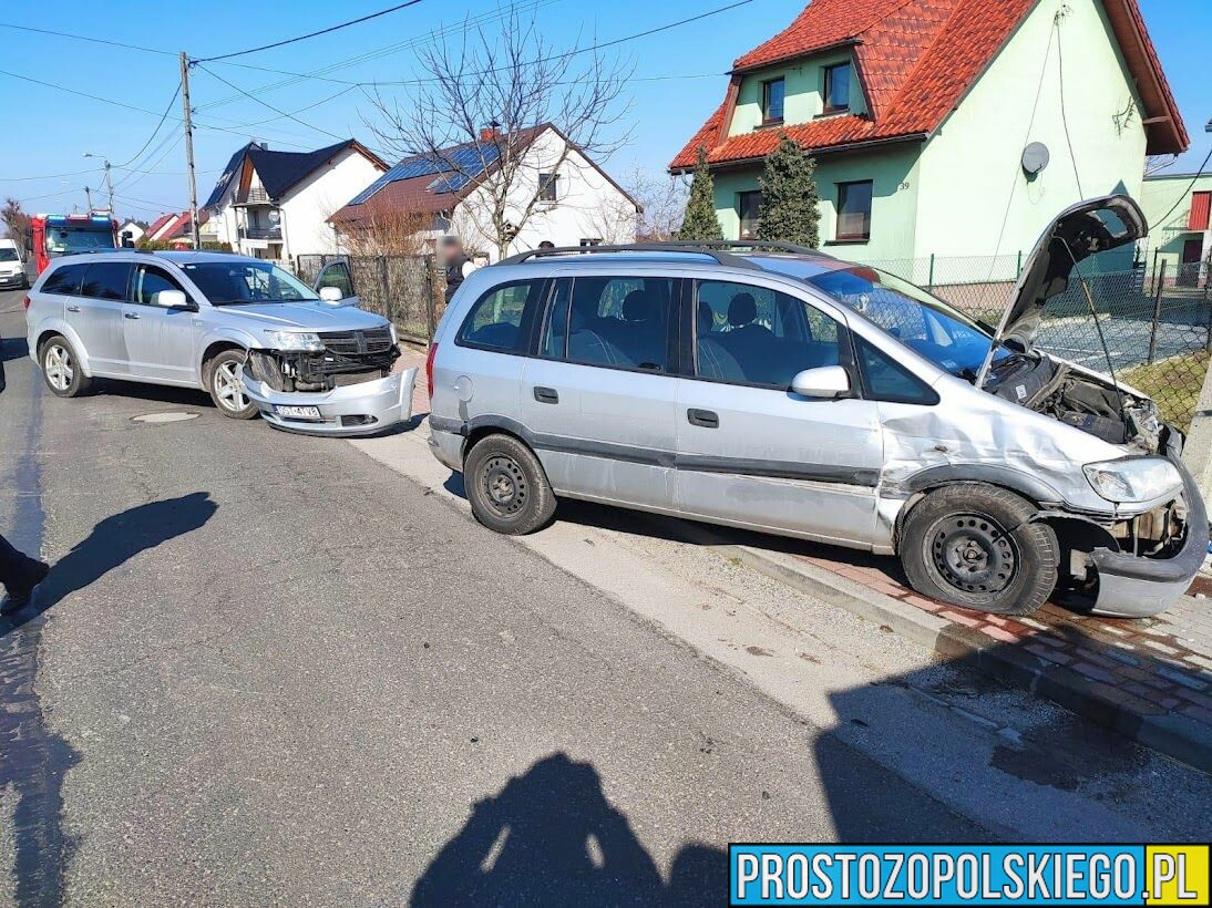 Zderzenie dwóch samochodów w miejscowości Sieroniowice.(Zdjęcia)