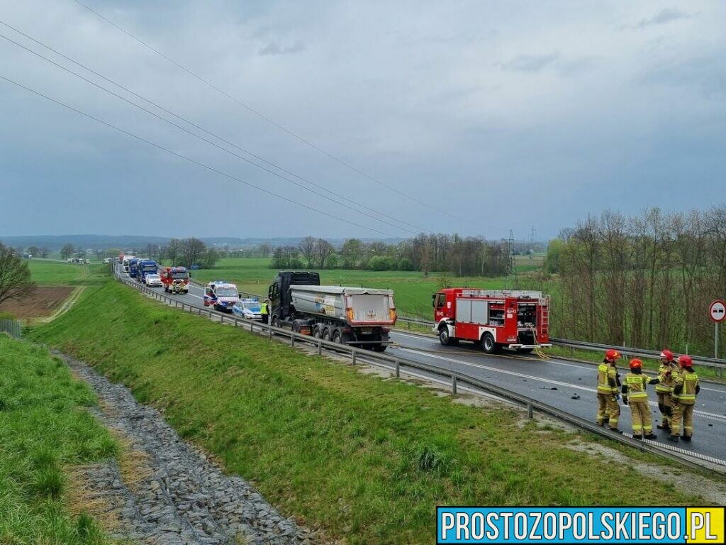 Wypadek śmiertelny na obwodnicy Nysy. Nie żyją dwie osoby.(Zdjęcia)