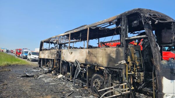 Pożar autobusu na autostradzie A4 w ,którym jechały dzieci. (Zdjęcia)