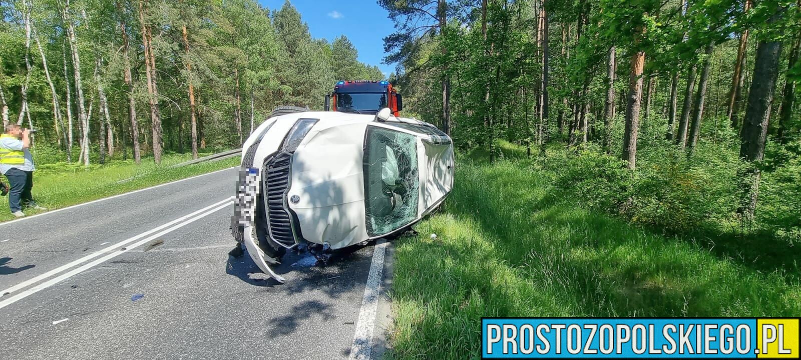 Wypadek na DK45 na trasie Opole-Kluczbork. Na miejscu lądował LPR. Poszkodowana została kobieta w ciąży i dziecko.