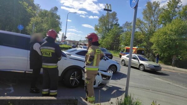 Wypadek na ul.Ozimskiej w Opolu.(Zdjęcia)