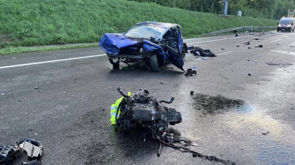 Zderzenie ciężarówki z osobówką na opolskim odcinku autostrady A4.(Zdjęcia)