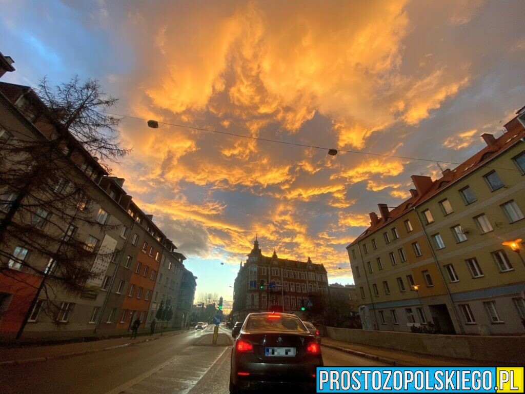 Burze i opady deszczu z gradem przejdą dziś nad Opolszczyzną.