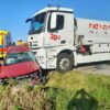 Kierowca ciężarówki nie zatrzymał się przed znakiem STOP i doprowadził do wypadku.(Zdjęcia)