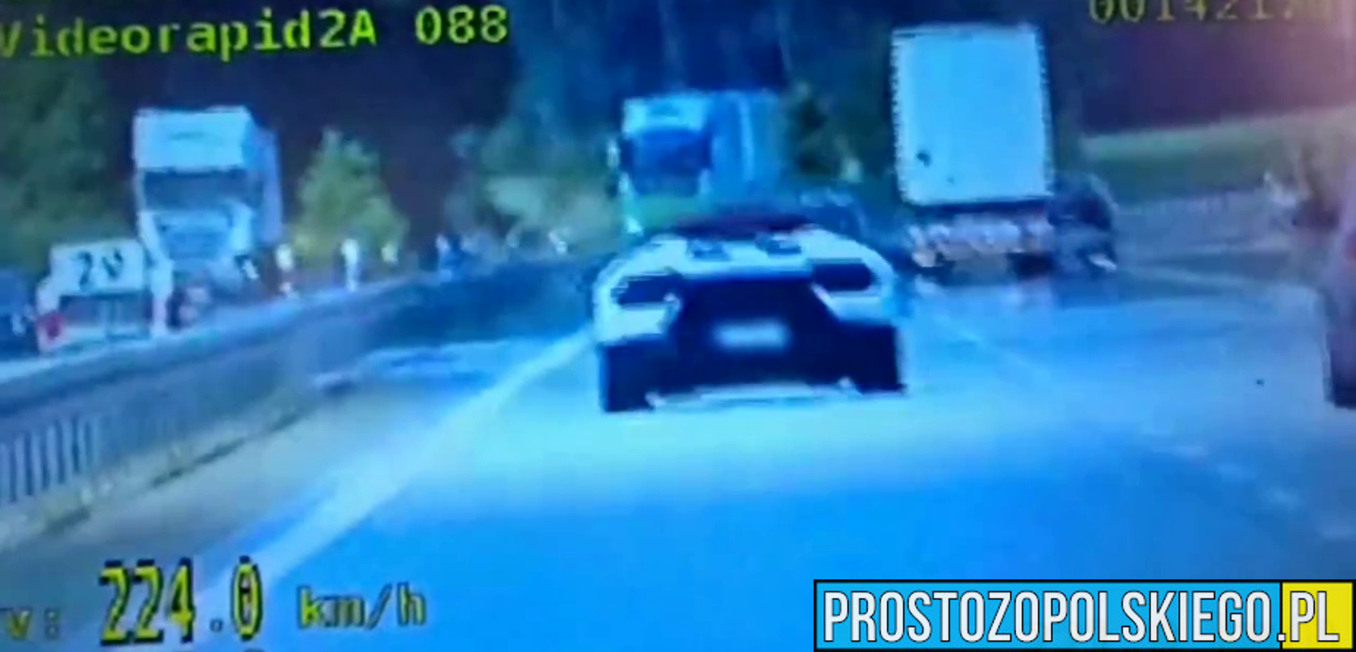 224 km/h lamborghini huracan na autostradzie. Policjanci ukarali kierowcę mandatem mandatem 2500zł i 15pk.(Wideo)