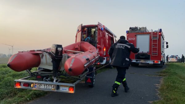 Pomoc przyszła w ostatniej chwili. Mężczyzna topił się na akwenie Silesia w Opolu.