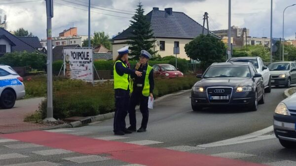 Rondo Reagana w Opolu . Doszło tam do zdarzenia drogowego z udziałem hulajnogi.(Zdjęcia)