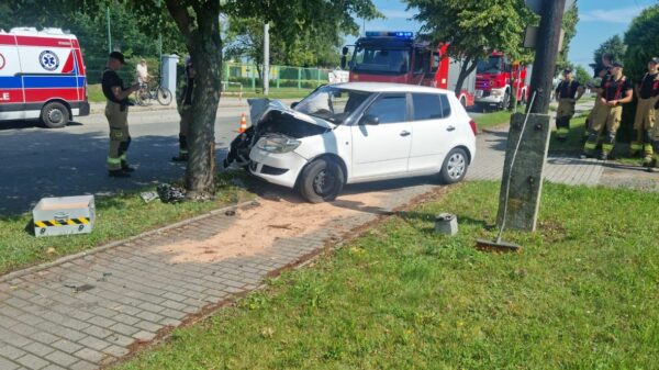 W poniedziałek 14 sierpnia parę minut po godzinie 10:00 do służb ratunkowych wpłynęło zgłoszenie z nr alarmowego 112 o wypadku w miejscowości