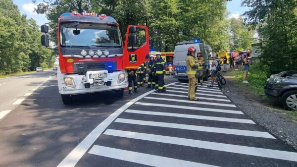 Zderzenie dwóch samochodów na DK45 między Opolem ,a Jełową.(Zdjęcia)