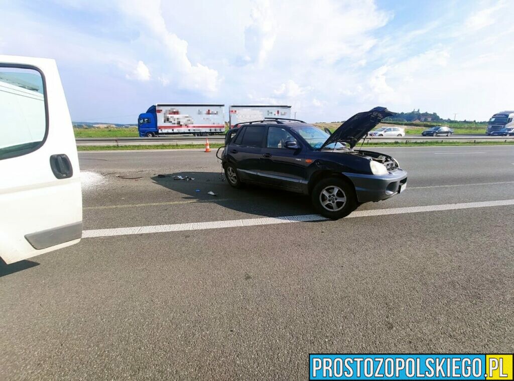 Zderzenie busa z osobówką na autostradzie A4 na 265 km kierunek Wrocław.(Zdjęcia)