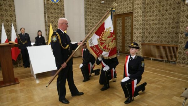 Opolska Straż Miejska otrzymała sztandar.(Zdjęcia)