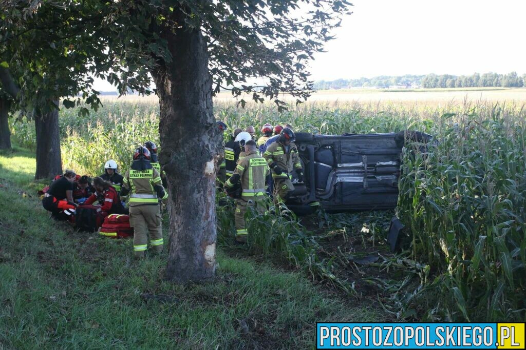 Wypadek na DK94 na wysokości miejscowości Izbicko a Ligota Czamborowa. Na miejscu lądował LPR.(Zdjęcia)