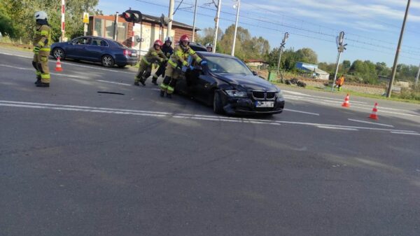 Zderzeni bmw i audi na Alei Przyjaźni w Opolu.(Zdjęcia)