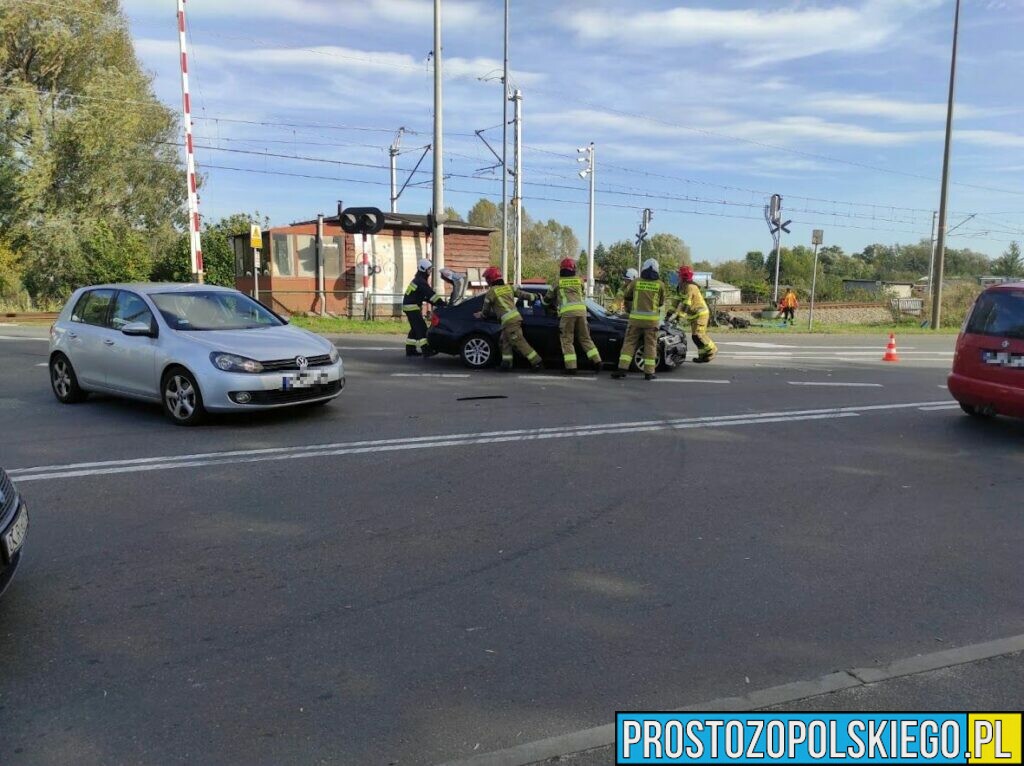 Zderzeni bmw i audi na Alei Przyjaźni w Opolu.(Zdjęcia)