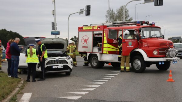 Zderzenie toyoty z bmw na ul.Wrocławskiej koło stacji benzynowej.(Zdjęcia&Wideo)