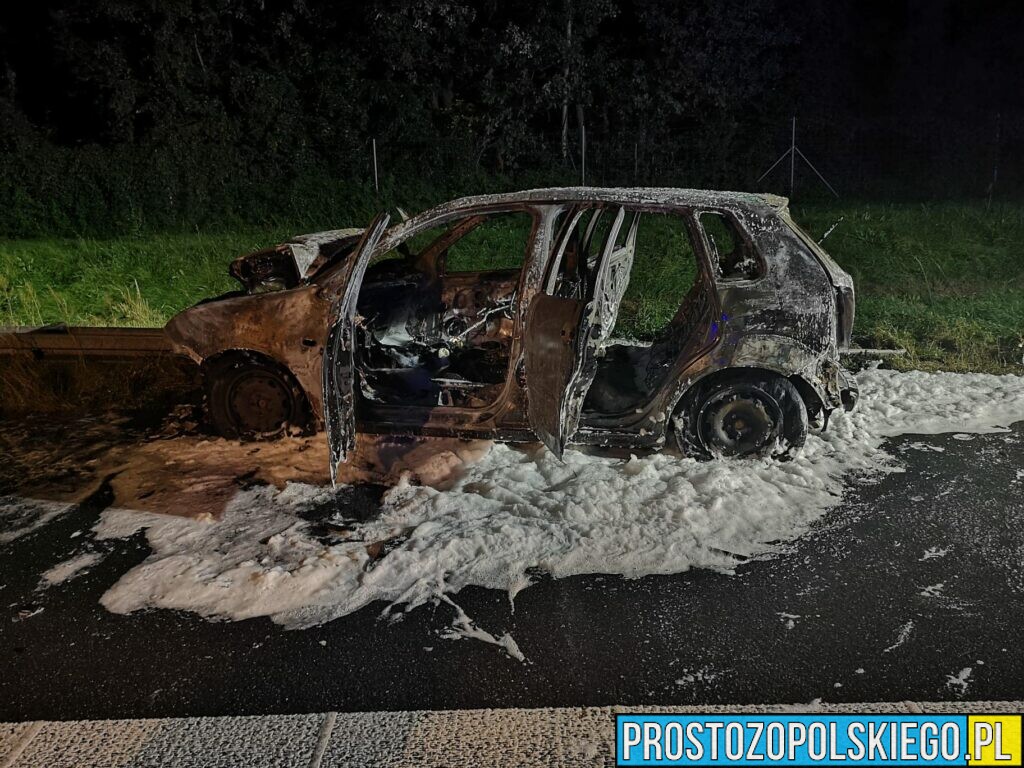 Pożar samochodu z instalacja gazową na autostradzie A4.