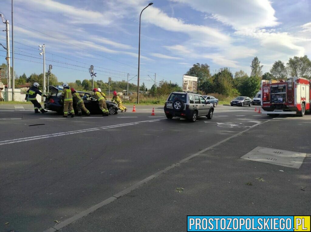 Zderzeni bmw i audi na Alei Przyjaźni w Opolu.(Zdjęcia)