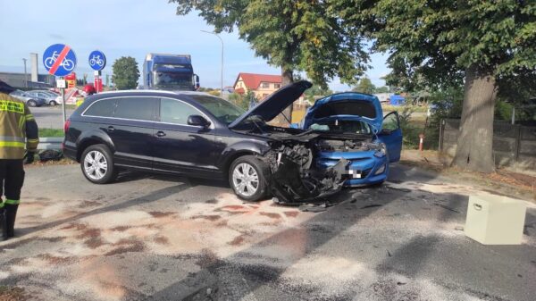 Namysłów: zderzenie audi i hyundaia. Jedna osoba trafiła do szpitala.(Zdjęcia)