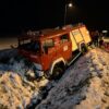 Samochód strażacki OSP Narok zjechał z drogi i wylądował w rowie. Wypadek na DK 94 Samochód straży OSP Narok wypadek na rondzie w Karczowie.