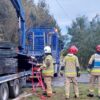 Mężczyzna został przygnieciony płytami w Starych Siołkowicach. Na miejscu Lądował LPR.