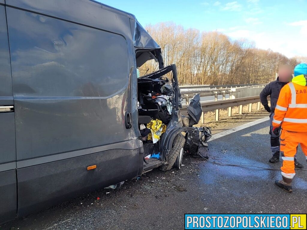 wypadek na autostradzie, a4, autostrada zablokowana, nieprzejedność A4, ruch na a4 zablokowany, 