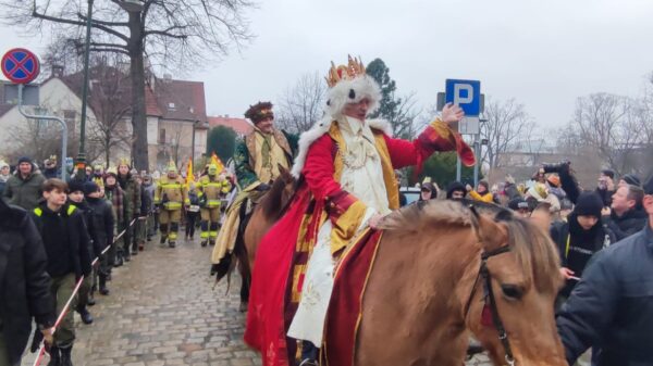 Tłumy Opolan na Orszaku Trzech Króli, który przeszedł ulicami Opola.(Zdjecia&Wideo)