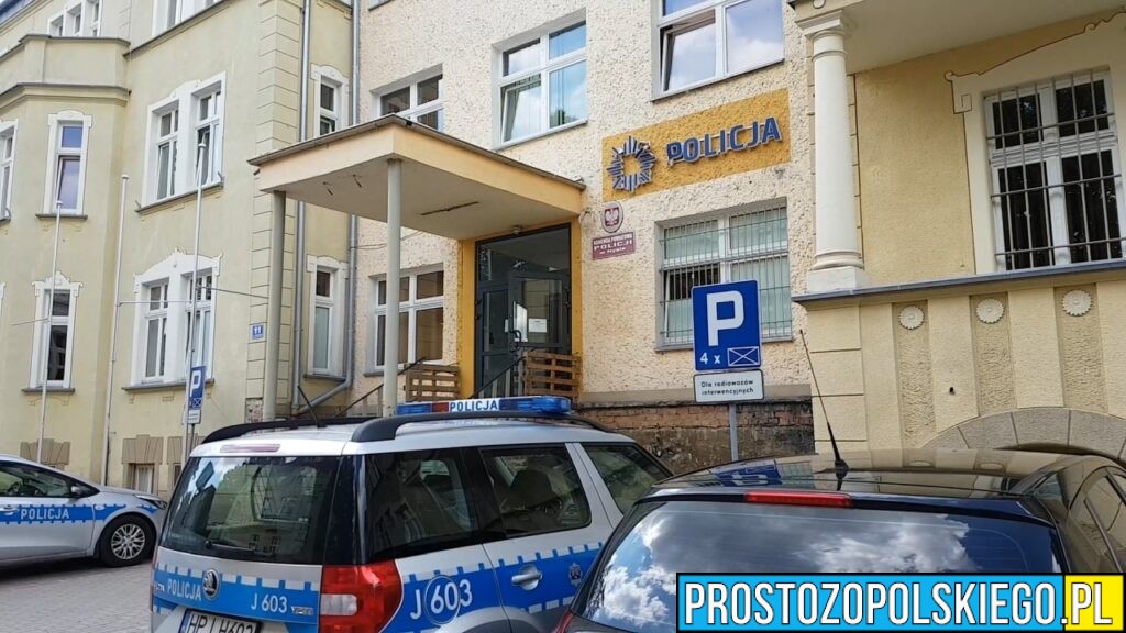 Świadek powiadomił policję o kierowcy, który może być nietrzeźwy . Okazało się, 49-latek miał ponad 1,7 promila alkoholu oraz ...