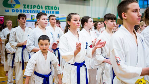 W Dobrzeniu rywalizowało 237 karateków. Przyjechali z całego kraju.(Zdjęcia)