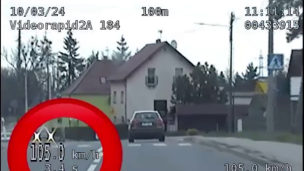 8 kierowców straciło w weekend prawo jazdy, a w jednym przypadku policjanci skierowali wniosek o ukaranie do sądu.(Wideo)