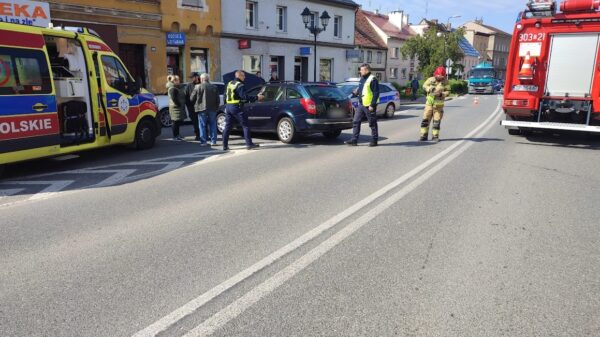 Zderzenie dwóch samochodów w Niemodlinie.(Zdjęcia)