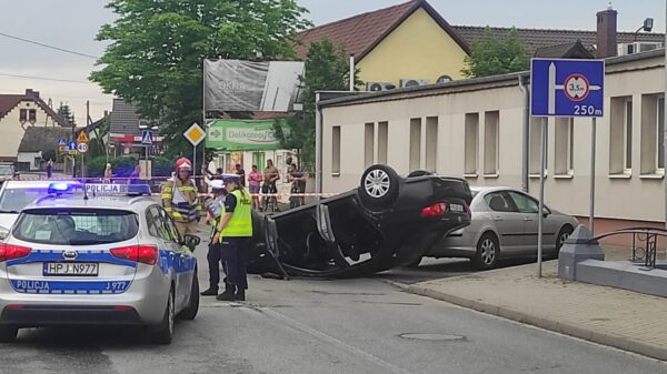 Dachowanie Toyoty na ul. Oświęcimskiej w Opolu.(Zdjęcia &Wideo)